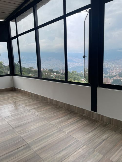 Local en arriendo en Cucaracho, Medellín, 104 m² · foto 8 de 11