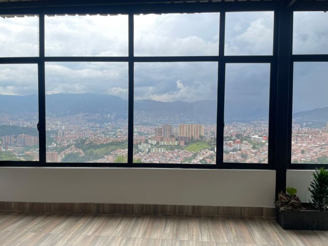 Local en arriendo en Cucaracho, Medellín, 104 m² · foto 9 de 11