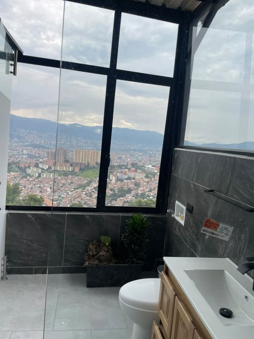Local en arriendo en Cucaracho, Medellín, 104 m² · foto 11 de 11