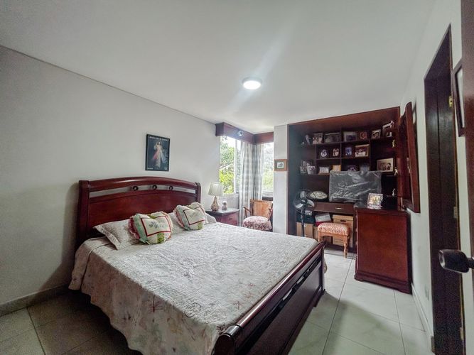 Apartamento de 5 alcobas en venta en El Peñon, Cali, 225 m² · foto 8 de 23