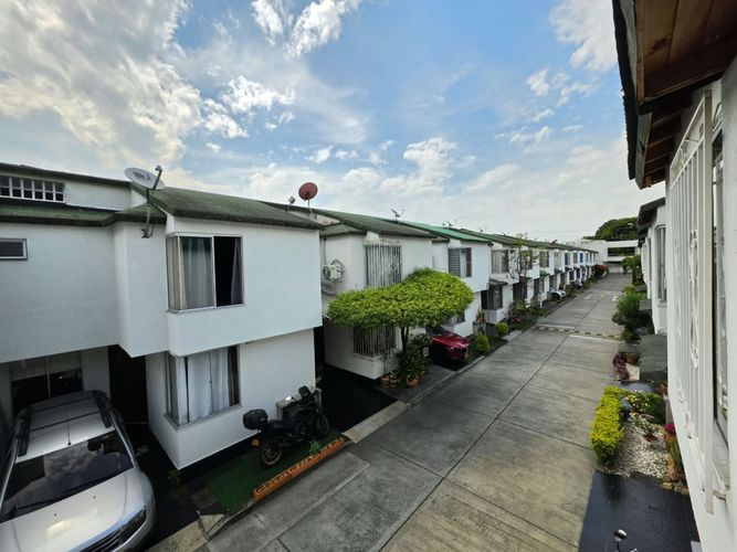 Casa de 3 alcobas en venta en Los Caminitos, Palmira, 60 m² · foto 21 de 24