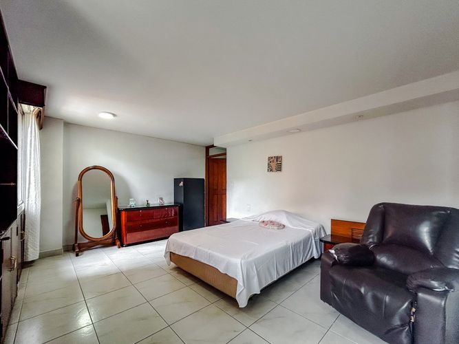 Apartamento de 5 alcobas en venta en El Peñon, Cali, 225 m² · foto 18 de 23