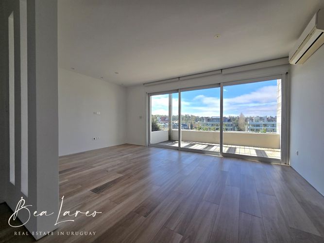 Apartamento 2 dorm a en alquiler en Parque Miramar · Foto 2