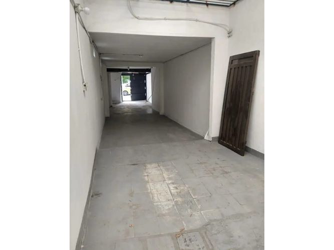 Bodega en arriendo en Gerona, Medellín, 100 m² · foto 5 de 13