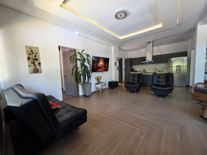 Casa de 5 alcobas en venta en Ruitoque Alto, Piedecuesta, 1200 m² · foto 2 de 24