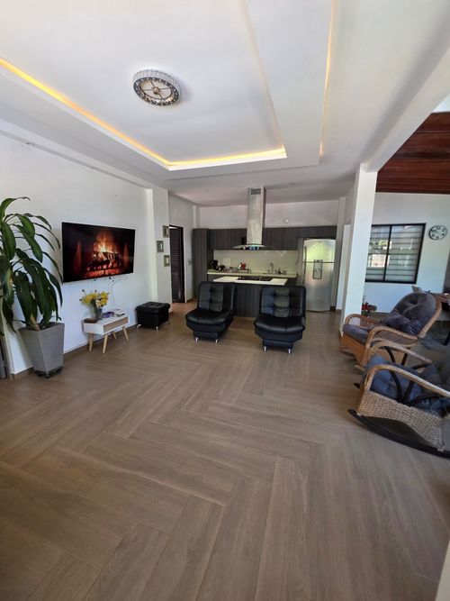 Casa de 5 alcobas en venta en Ruitoque Alto, Piedecuesta, 1200 m² · foto 8 de 24
