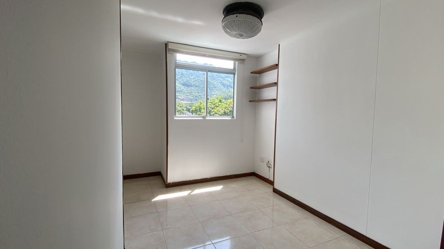 Apartamento de 3 alcobas en venta en Tierra Linda Del Vergel, Ibagué, 110 m² · foto 3 de 21
