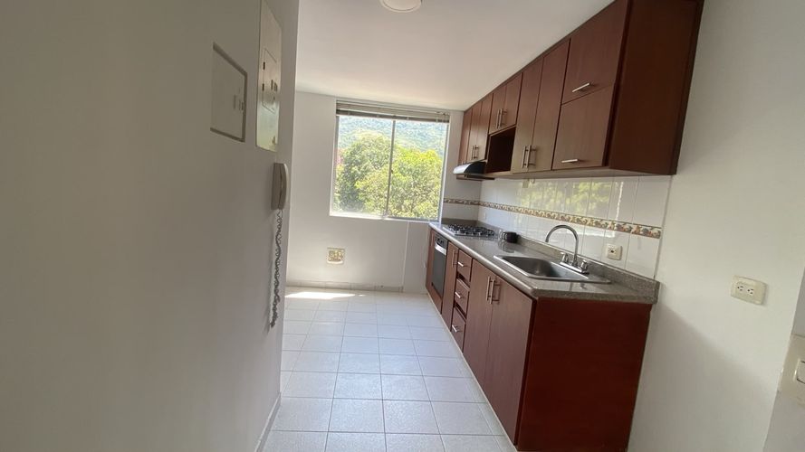Apartamento de 3 alcobas en venta en Tierra Linda Del Vergel, Ibagué, 110 m² · foto 6 de 21