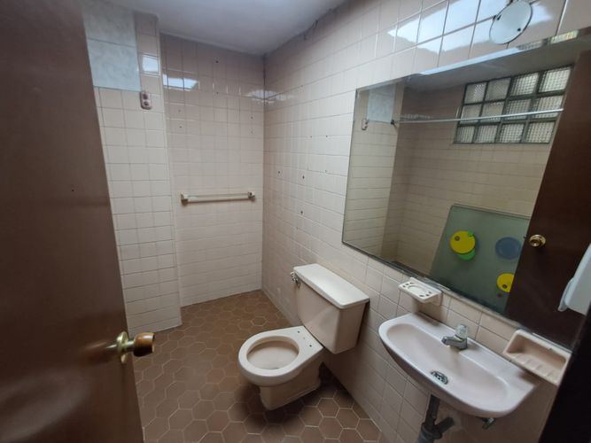 Casa de 5 alcobas en arriendo en Belén Las Mercedes, Medellín, 280 m² · foto 18 de 24