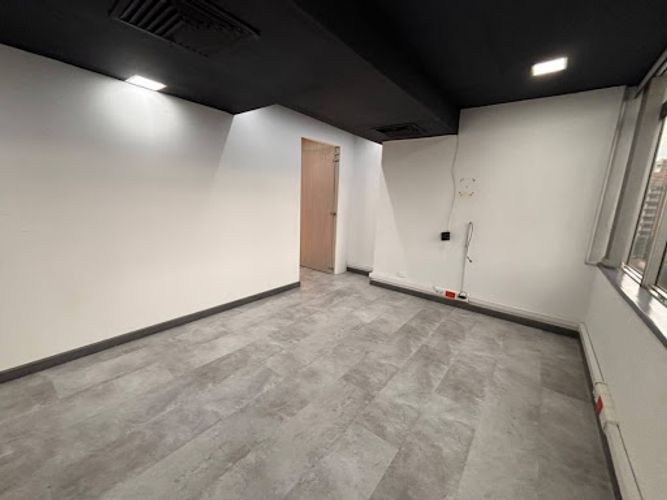 Oficina en arriendo en Cristo Rey, Medellín, 64 m² · foto 7 de 12
