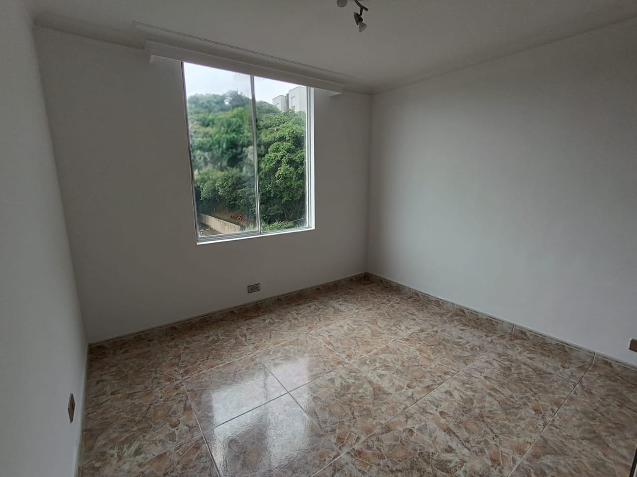 Apartamento en arriendo en Belén, Medellín · foto 7 de 16