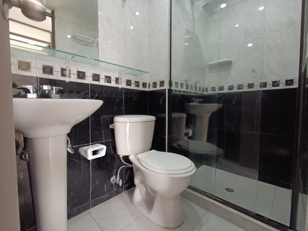 Apartamento en arriendo en Belén, Medellín · foto 12 de 16