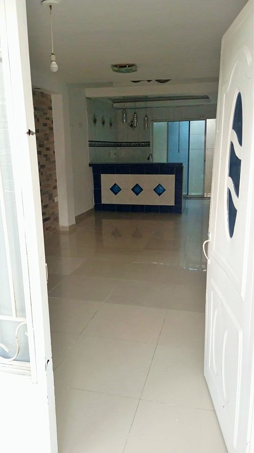 Casa de 5 alcobas en venta en Los Robles, Soledad, 108 m² · foto 2 de 24