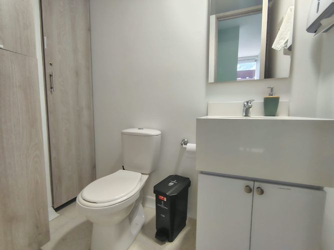 Consultorio en arriendo en Las Casitas, Sabaneta, 33 m² · foto 6 de 11