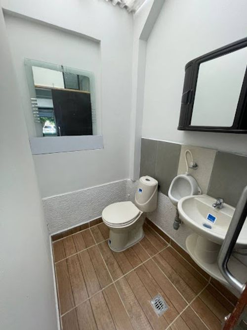 Local en arriendo en Estadio, Medellín, 27 m² · foto 11 de 15