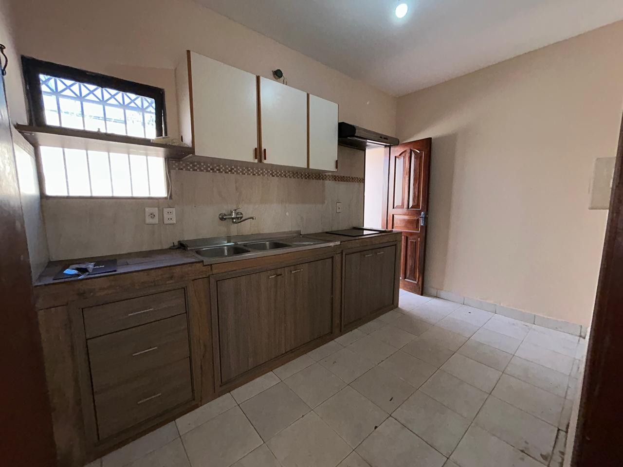 DÚPLEX EN ALQUILER – FERNANDO DE LA MORA — foto 3