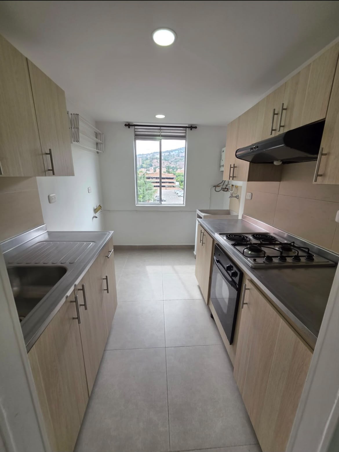 Apartamento en venta en Los Colores, Medellín · foto 3 de 10
