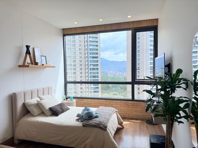 Apartamento de 3 alcobas en venta en El Poblado, Medellín, 293 m² · foto 10 de 20