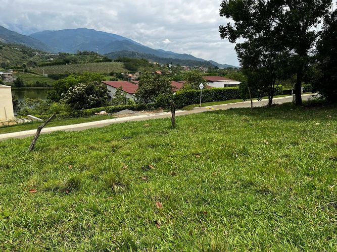 Lote en venta en Tablones, Palmira, 3140 m² · foto 9 de 11