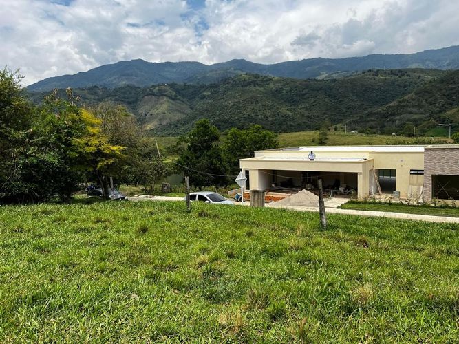 Lote en venta en Tablones, Palmira, 3140 m² · foto 11 de 11