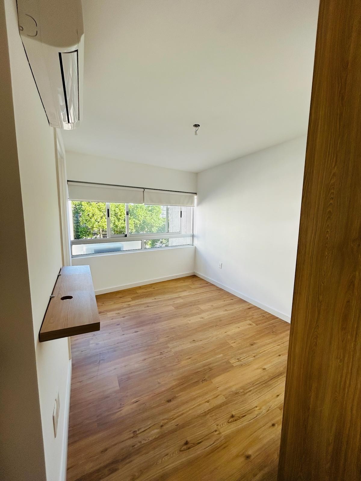 Alquiler hermoso apartamento de 1 dormitorio y dos baños con amplia terraza. Chucarro y Martí · Foto 10