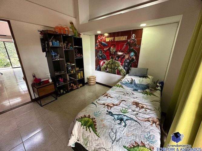 Casa en venta en Loma De Las Brujas, Envigado · foto 10 de 24