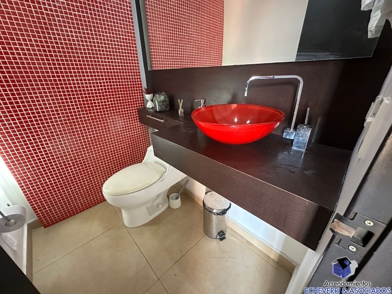 Casa en venta en Loma De Las Brujas, Envigado · foto 15 de 24