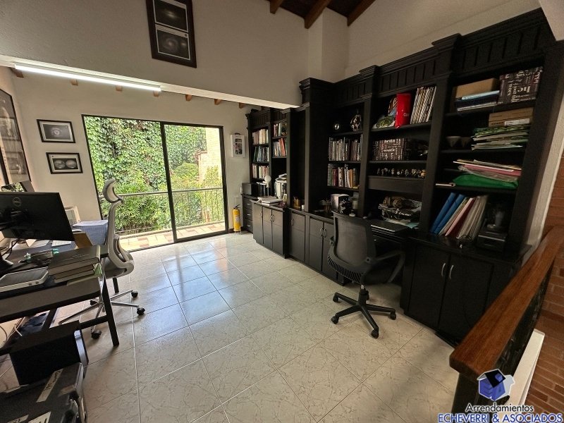 Casa en venta en Loma De Las Brujas, Envigado · foto 16 de 24