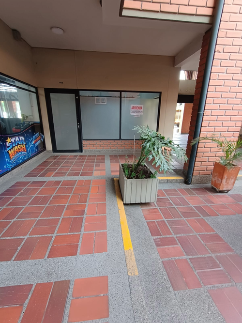 Local en arriendo en Suramericana, Medellín, 28 m² · foto 6 de 8