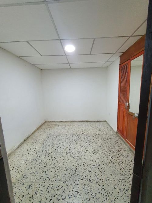 Apartamento de 6 alcobas en venta en Los Robles, Soledad, 72 m² · foto 4 de 13