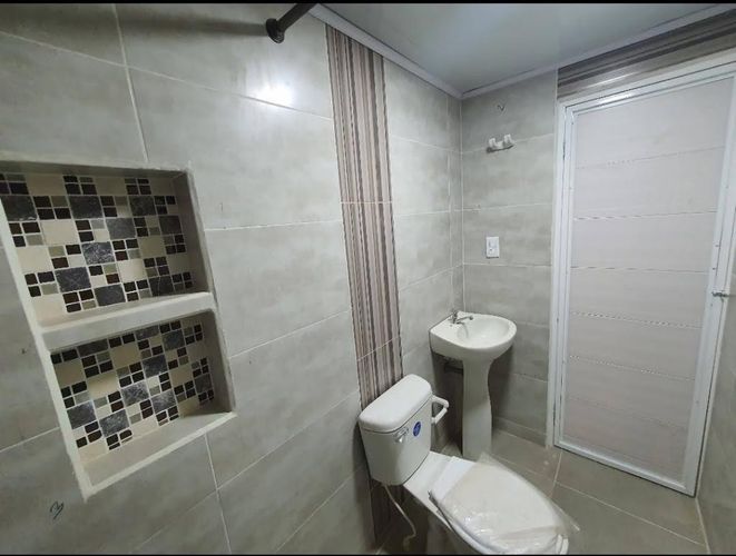 Apartamento de 6 alcobas en venta en Los Robles, Soledad, 72 m² · foto 12 de 13