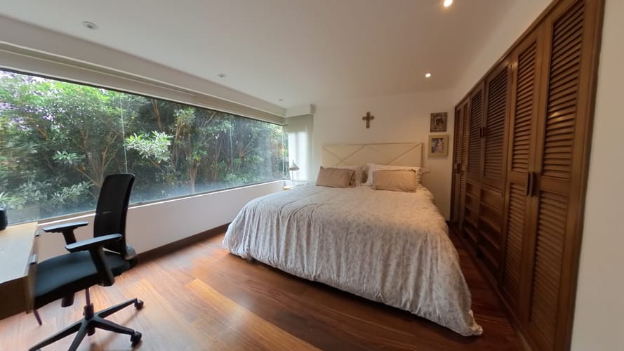 Apartamento de 3 alcobas en venta en Los Rosales, Bogotá, 173 m² · foto 20 de 24