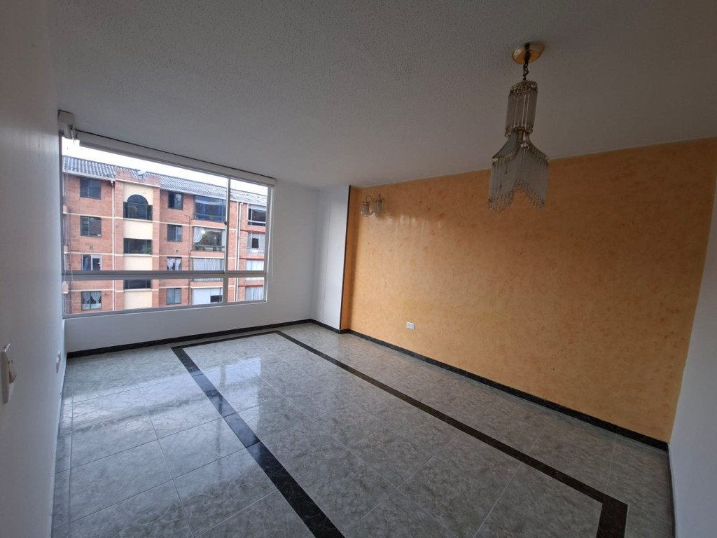 Apartamento de 3 habitaciones en venta en Alamos, Bogotá — imagen 1 de 17
