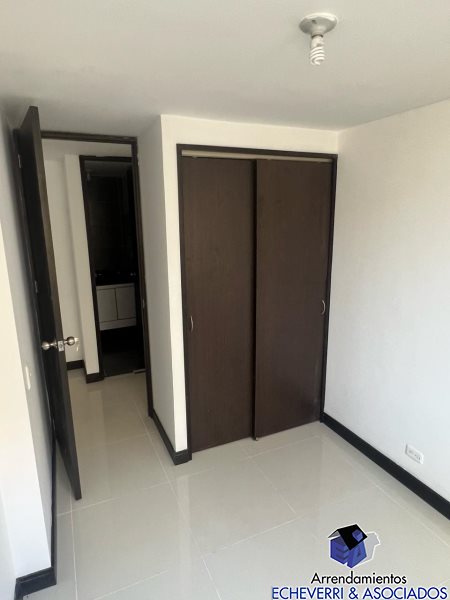 Apartamento en venta en La Paz, Envigado · foto 3 de 9