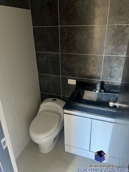 Apartamento en venta en La Paz, Envigado · foto 5 de 9