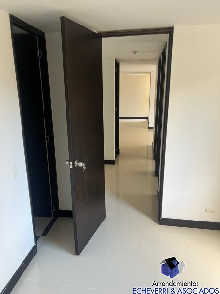 Apartamento en venta en La Paz, Envigado · foto 6 de 9