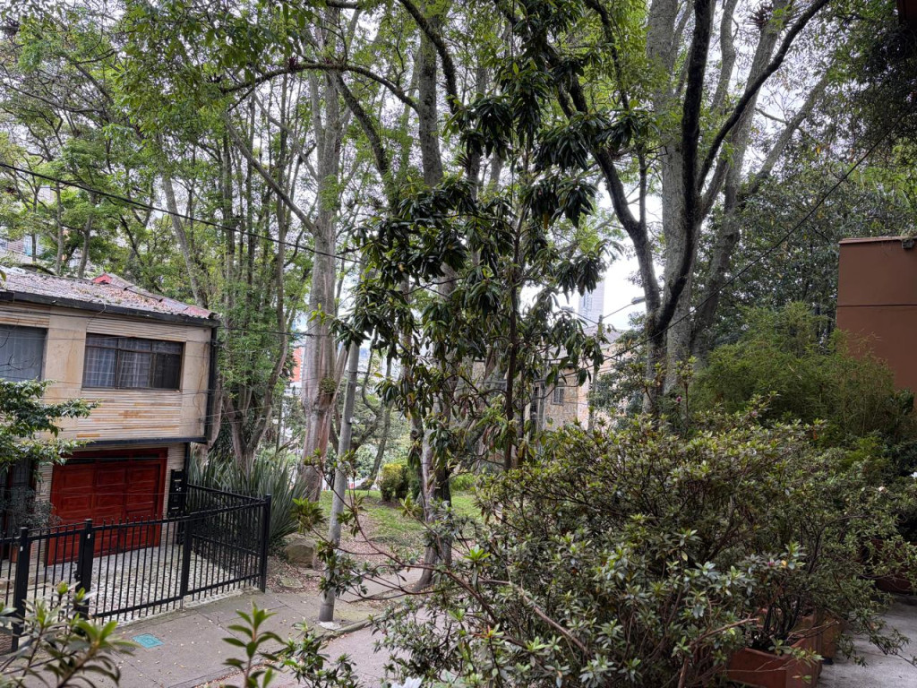 Casa en venta en Bosque Izquierdo, Bogotá · foto 2 de 24