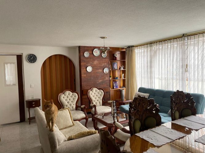 Apartamento de 3 alcobas en venta en Cedritos, Bogotá, 109 m² · foto 2 de 18