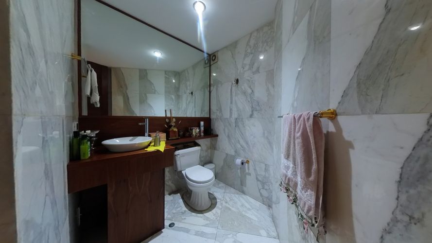 Apartamento de 3 alcobas en venta en La Carolina, Bogotá, 260 m² · foto 3 de 21