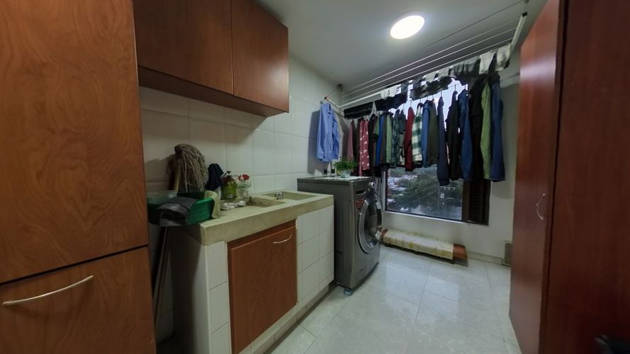 Apartamento de 3 alcobas en venta en La Carolina, Bogotá, 260 m² · foto 7 de 21