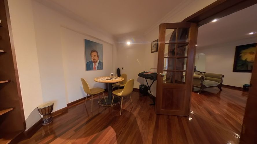 Apartamento de 3 alcobas en venta en La Carolina, Bogotá, 260 m² · foto 13 de 21
