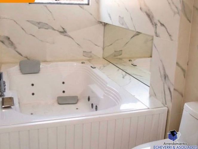 Apartamento de 3 alcobas en venta en Loma Del Esmeraldal, Envigado, 167 m² · foto 2 de 6