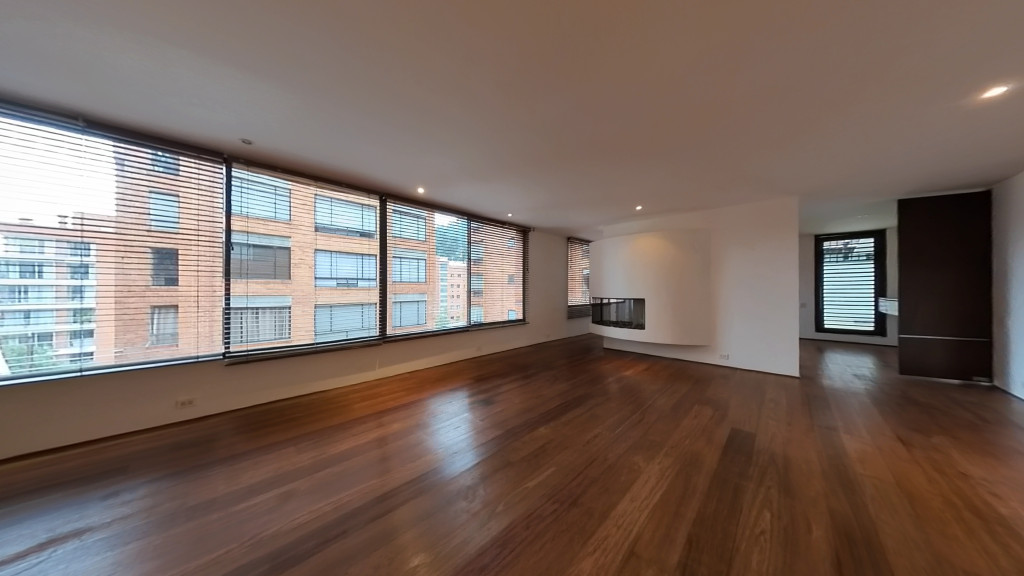 Apartamento de 3 habitaciones en venta en Los Rosales, Bogotá — imagen 1 de 30
