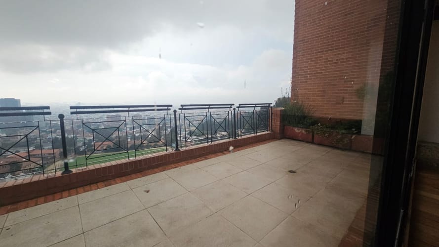 Apartamento de 4 alcobas en venta en Santa Barbara Alta, Bogotá, 420 m² · foto 11 de 23