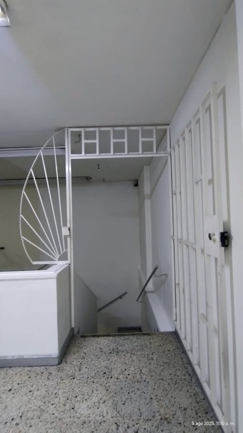 Local en venta en La Candelaria, Medellín, 103 m² · foto 7 de 11