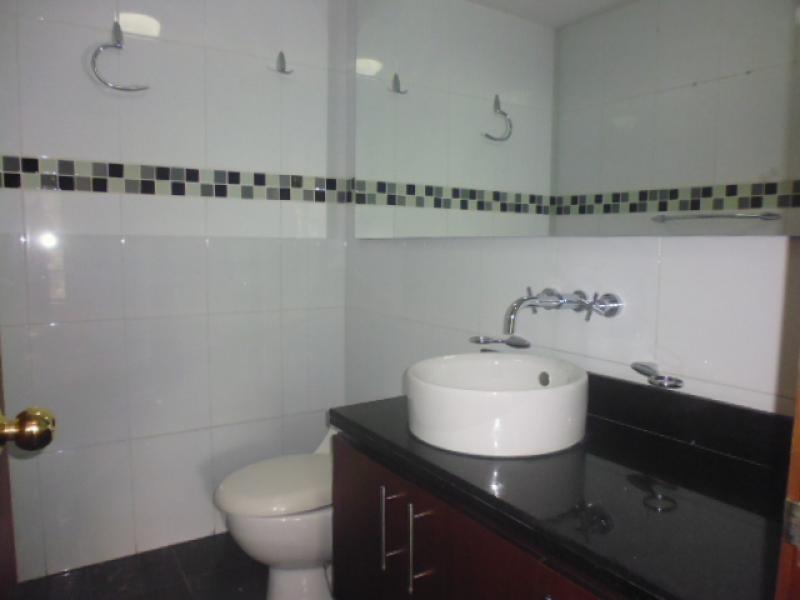 Casa en venta en Quinta Camacho, Bogotá · foto 12 de 24