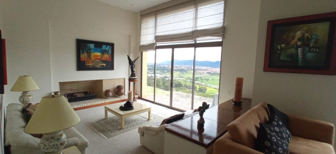 Casa de 3 alcobas en venta en Sindamanoy, Chía, 260 m² · foto 3 de 24