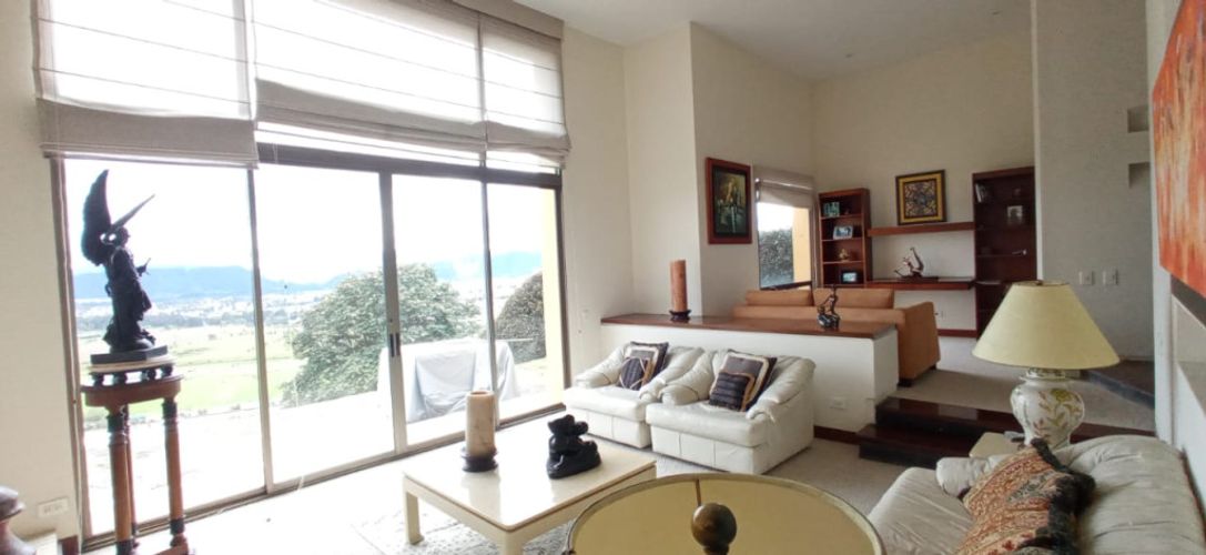 Casa de 3 alcobas en venta en Sindamanoy, Chía, 260 m² · foto 4 de 24
