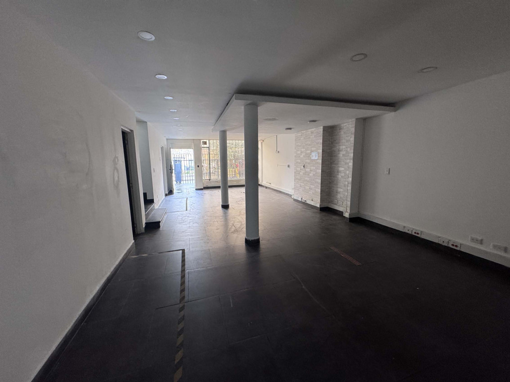 Casa en venta en San Felipe, Bogotá · foto 11 de 24