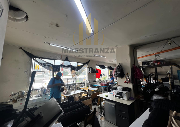 Bodega en arriendo en San Antonio, Medellín, 130 m² · foto 4 de 4